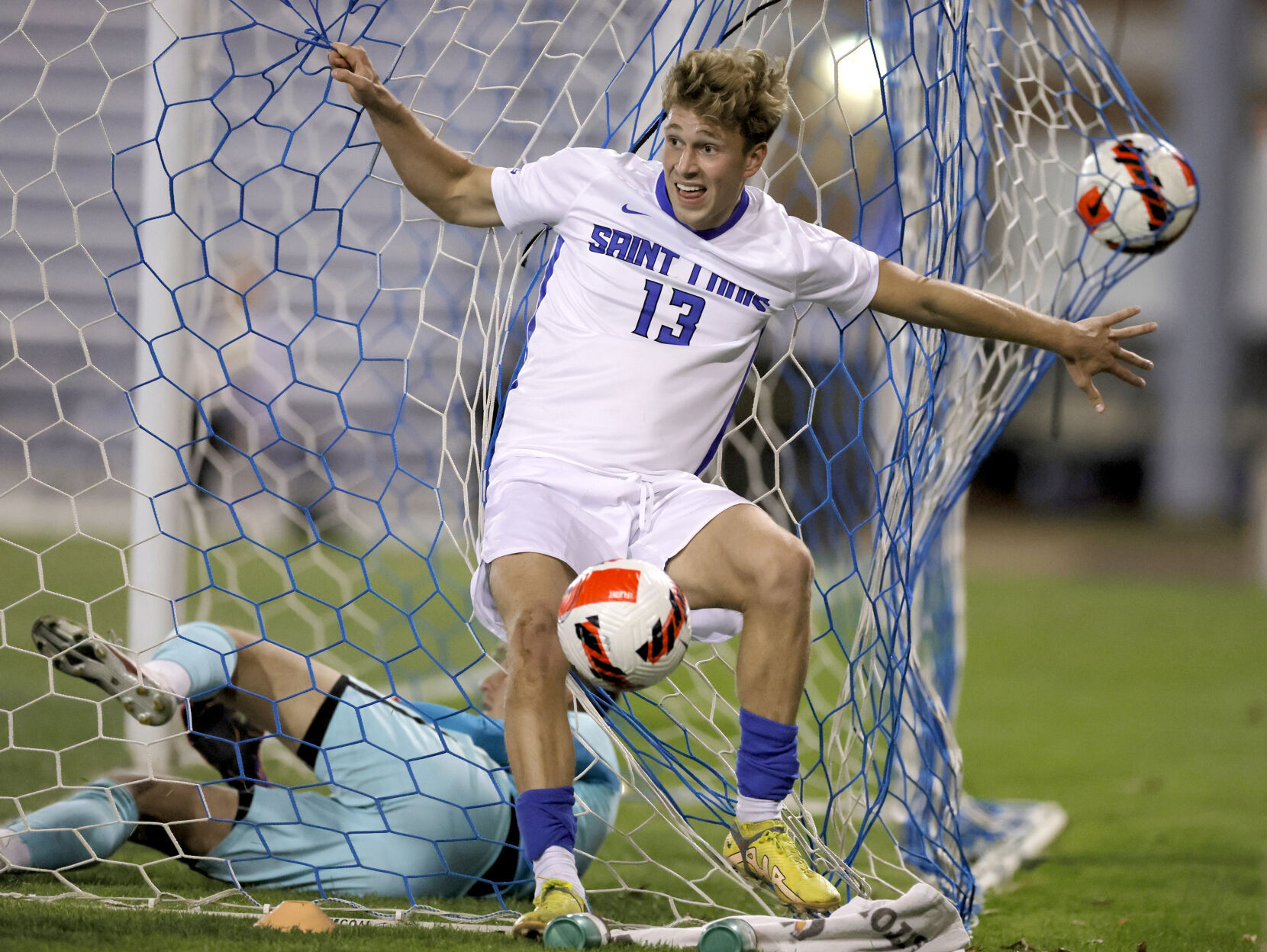 University of Dayton vs ÃÛÑ¿´«Ã½ University, Semifinals round of the Atlantic 10 Conference Men's Soccer tournament